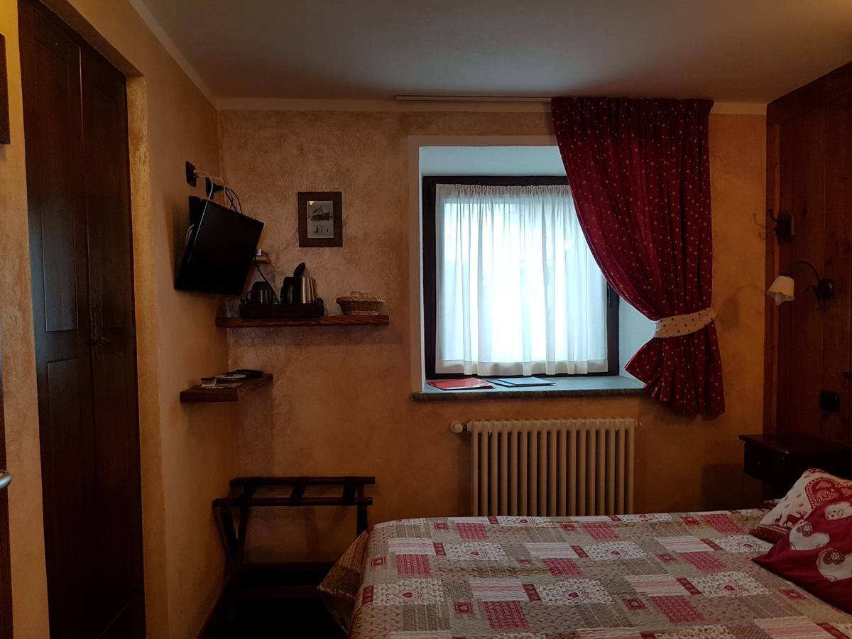 L'Ancien Paquier Chambre D'Hotes Valtournenche Εξωτερικό φωτογραφία
